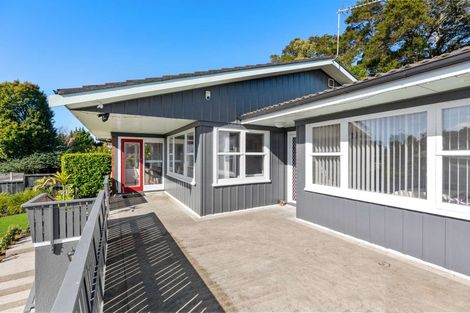 Photo of property in 27 Lawrence Crescent, Hillpark, Auckland, 2102