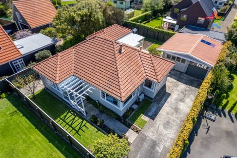 Photo of property in 14a Wai-iti Crescent, Woburn, Lower Hutt, 5010