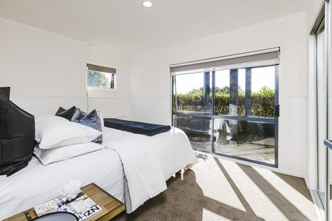 Photo of property in 13 The Glade North, Pukekohe, 2120