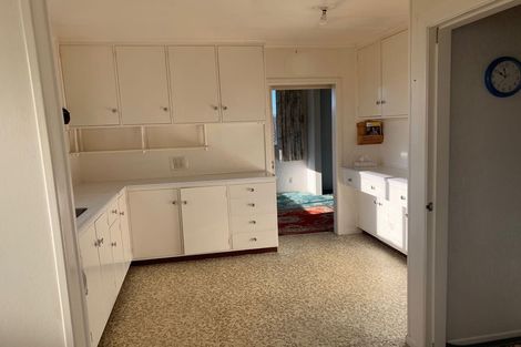 Photo of property in 6 Banksia Grove, Maungaraki, Lower Hutt, 5010