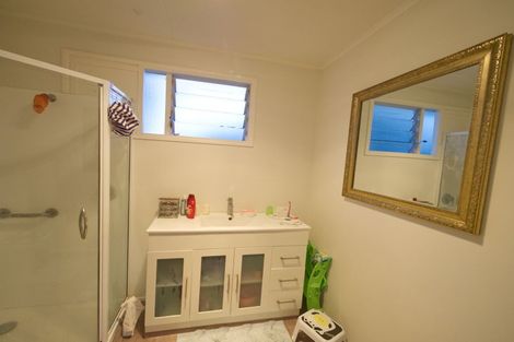 Photo of property in 20b Coronation Street, Belmont, Auckland, 0622