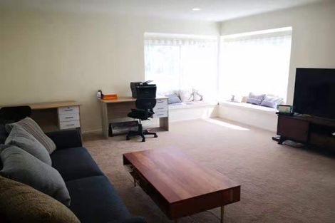 Photo of property in 129 Oaktree Avenue, Browns Bay, Auckland, 0630