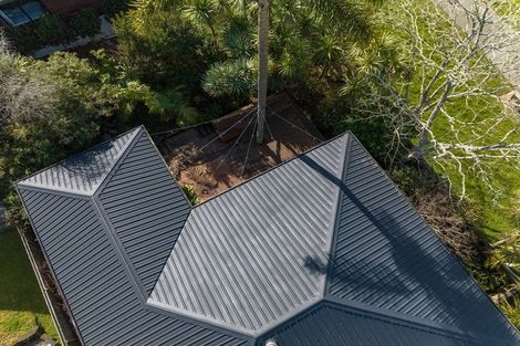 Photo of property in 1/45 Unsworth Drive, Unsworth Heights, Auckland, 0632