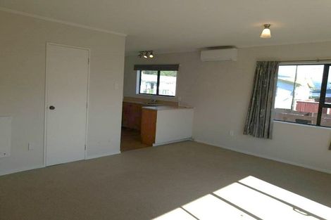 Photo of property in 8a Weymouth Grove, Wainuiomata, Lower Hutt, 5014