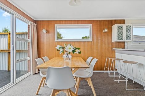 Photo of property in 35 Palmers Road, New Brighton, Christchurch, 8083