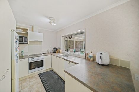 Photo of property in 5 Harobed Place, Weymouth, Auckland, 2103