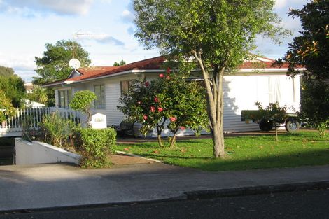 Photo of property in 8 Wynn Place, Howick, Auckland, 2014