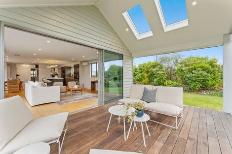 Photo of property in 5 Shearwater Lane, Point Wells, 0986