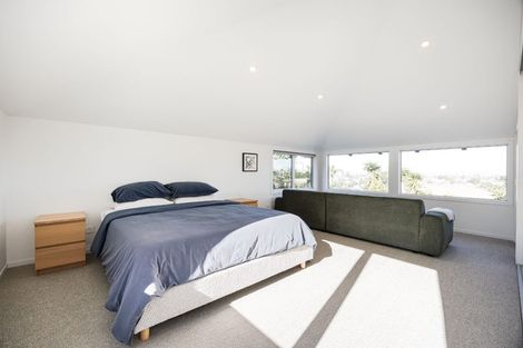Photo of property in 34 Parr Terrace, Castor Bay, Auckland, 0620