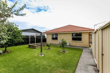 Photo of property in 12 Ropiha Street, Fitzroy, New Plymouth, 4312