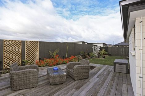 Photo of property in 24 Harding Drive, Papamoa Beach, Papamoa, 3118