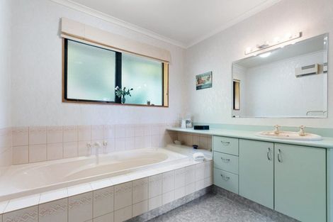 Photo of property in 18c Ashmore Drive, Frankleigh Park, New Plymouth, 4310