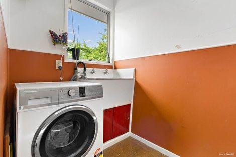 Photo of property in 30 Waari Avenue, Sunnyvale, Auckland, 0612
