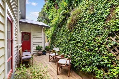 Photo of property in 39 Nottingham Street, Karori, Wellington, 6012