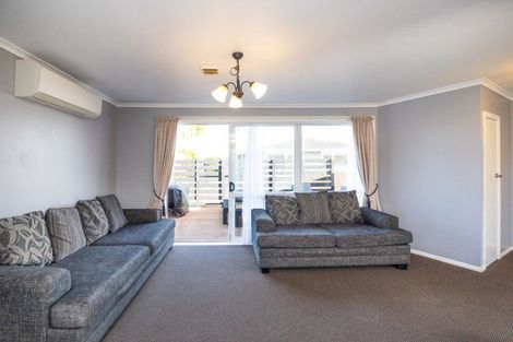 Photo of property in 41 Holdsworth Avenue, Milson, Palmerston North, 4414