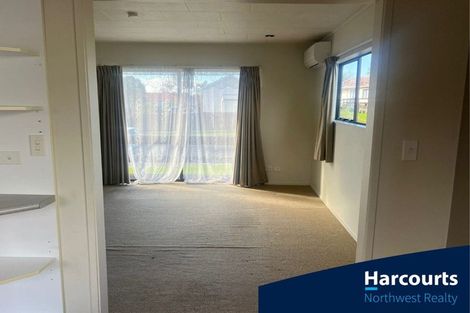Photo of property in 12 Posa Avenue, Henderson, Auckland, 0612