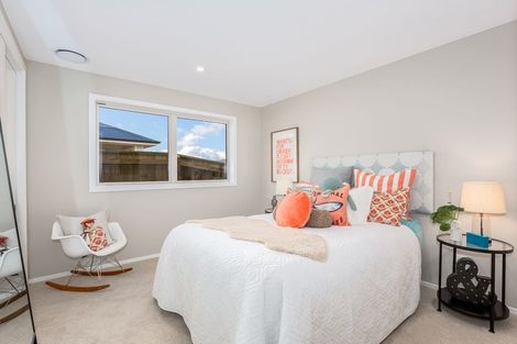 Photo of property in 28 Te Hoiere Street, Aotea, Porirua, 5024