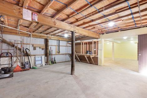 Photo of property in 38 Carlton Terrace, Westown, New Plymouth, 4310