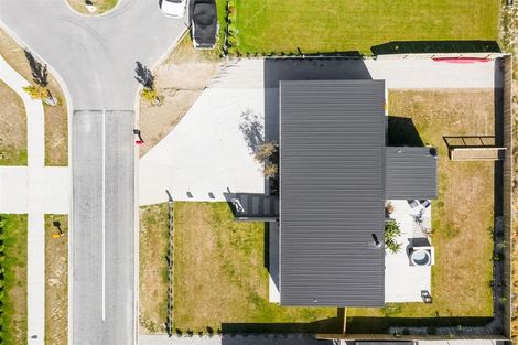 Photo of property in 13 Isthmus Place, Lake Hawea, Wanaka, 9382