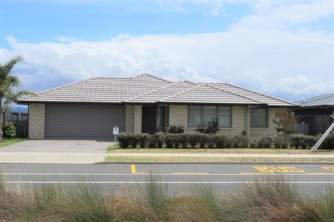 Photo of property in 122 The Boulevard, Papamoa Beach, Papamoa, 3118