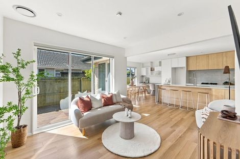 Photo of property in 1/33 Trafford Street, Harewood, Christchurch, 8051
