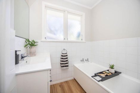 Photo of property in 13 Tanekaha Place, Pukete, Hamilton, 3200