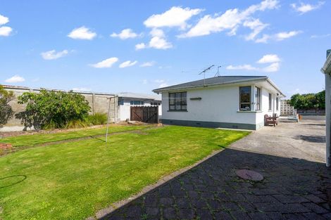 Photo of property in 220 Conyers Street, Strathern, Invercargill, 9812