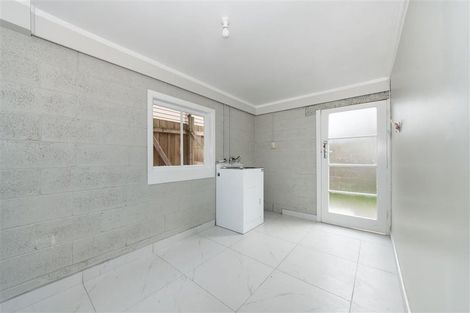 Photo of property in 4 Kelkirk Street, Kelston, Auckland, 0602