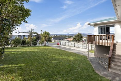 Photo of property in 26 Laurel Grove, Maungaraki, Lower Hutt, 5010