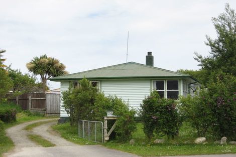 Photo of property in 76 Domett Street, Westport, 7825