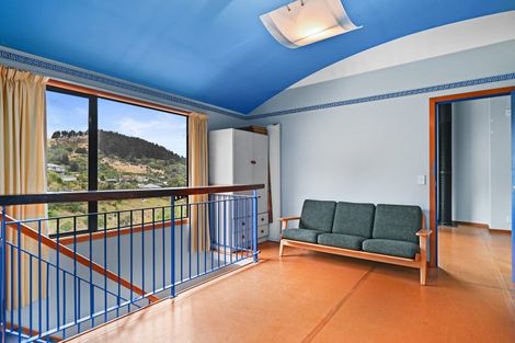 Photo of property in 37 Cornwall Road, Lyttelton, 8082