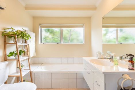 Photo of property in 9a Francis Road, Paraparaumu Beach, Paraparaumu, 5032