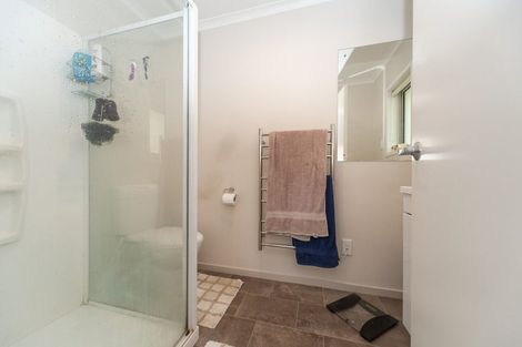 Photo of property in 10 Greenstone Grove, Brown Owl, Upper Hutt, 5018