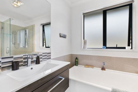 Photo of property in 4 Margaret Place, Waiuku, 2123