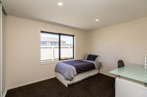 Photo of property in 10 Honeyfield Drive, Whalers Gate, New Plymouth, 4310