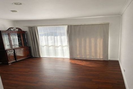 Photo of property in 12 Medina Place, Half Moon Bay, Auckland, 2012