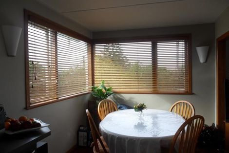 Photo of property in 4 Beverly Place, New Lynn, Auckland, 0600