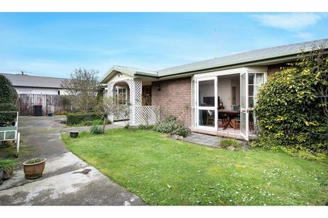 Photo of property in 43a Mortlake Street, Islington, Christchurch, 8042