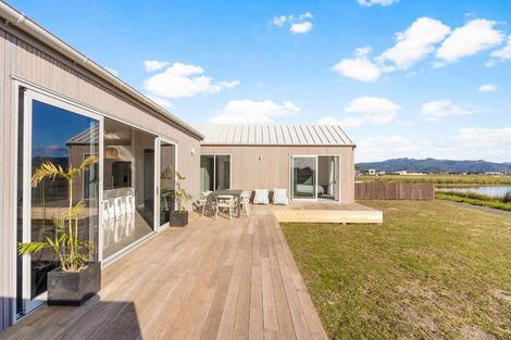 Photo of property in 218 Hamiora Street, Matarangi, 3592