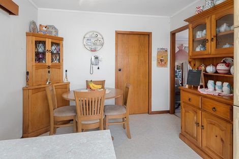 Photo of property in 67 George Street, Hikurangi, 0114