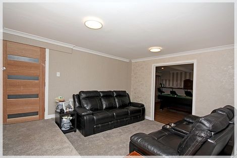 Photo of property in 253 Cambridge Street, Levin, 5510