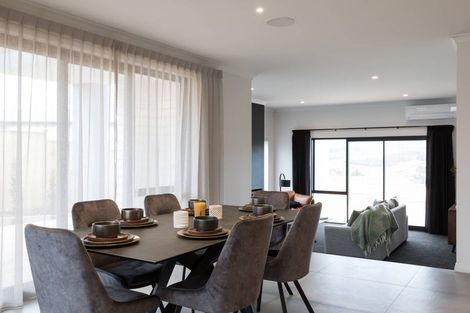Photo of property in 87 Godfrey Drive, Orewa, 0931