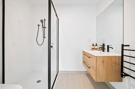 Photo of property in 207 Fifield Terrace, Opawa, Christchurch, 8023