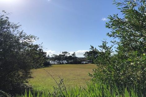 Photo of property in 60 Cobham Crescent, Kelston, Auckland, 0602