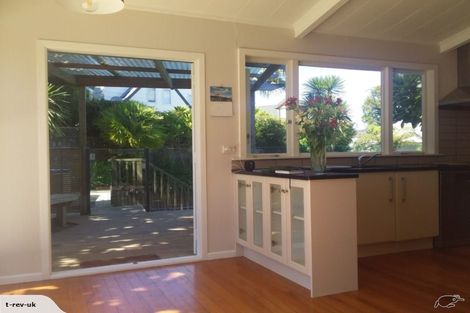 Photo of property in 1/19 Bowman Road, Forrest Hill, Auckland, 0620
