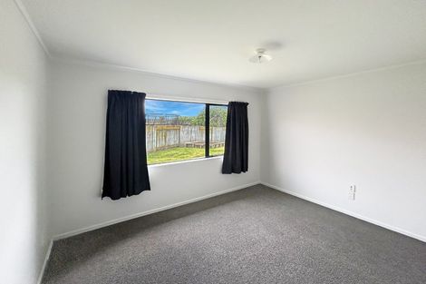 Photo of property in 37 Logan Way, Kelvin Grove, Palmerston North, 4414