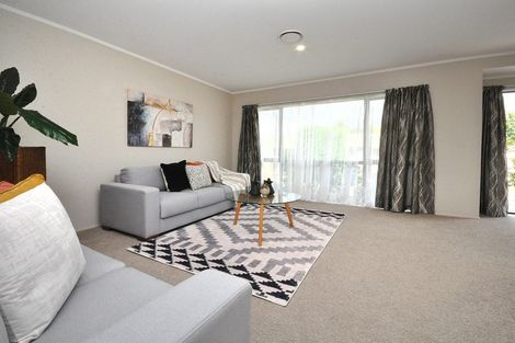 Photo of property in 11/56 Larnoch Road, Henderson, Auckland, 0610