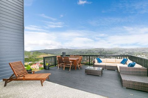 Photo of property in 67 Erlestoke Crescent, Churton Park, Wellington, 6037