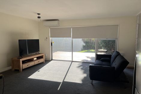 Photo of property in 2/82 Porchester Road, Papakura, 2110