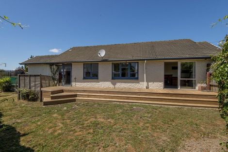 Photo of property in 52 Lambeth Crescent, Redwood, Christchurch, 8051